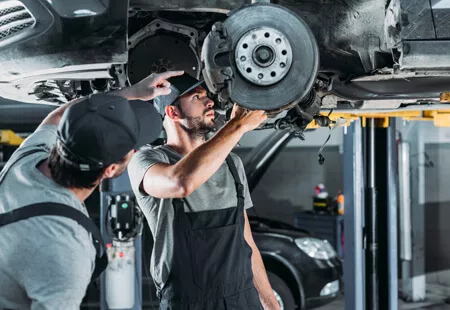 Industrial und Automotive Outsourcing. Workintense Personální Agentura